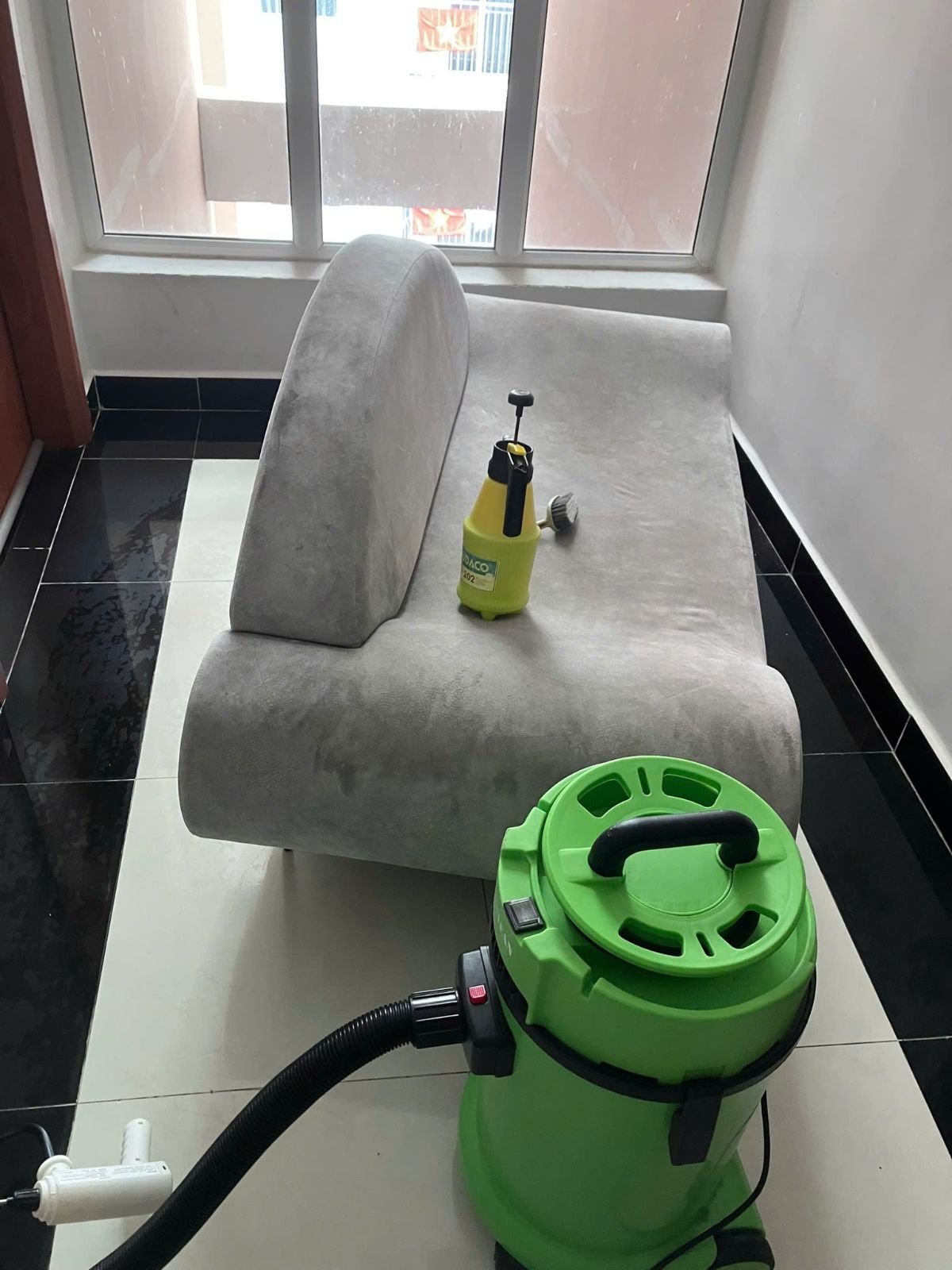 Dịch vụ vệ sinh ghế sofa 
