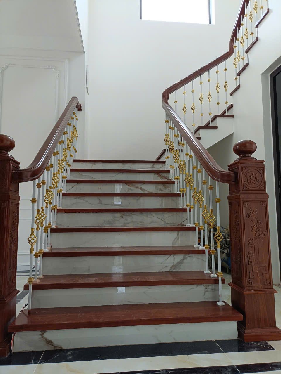 Lan can sắt nghệ thuật