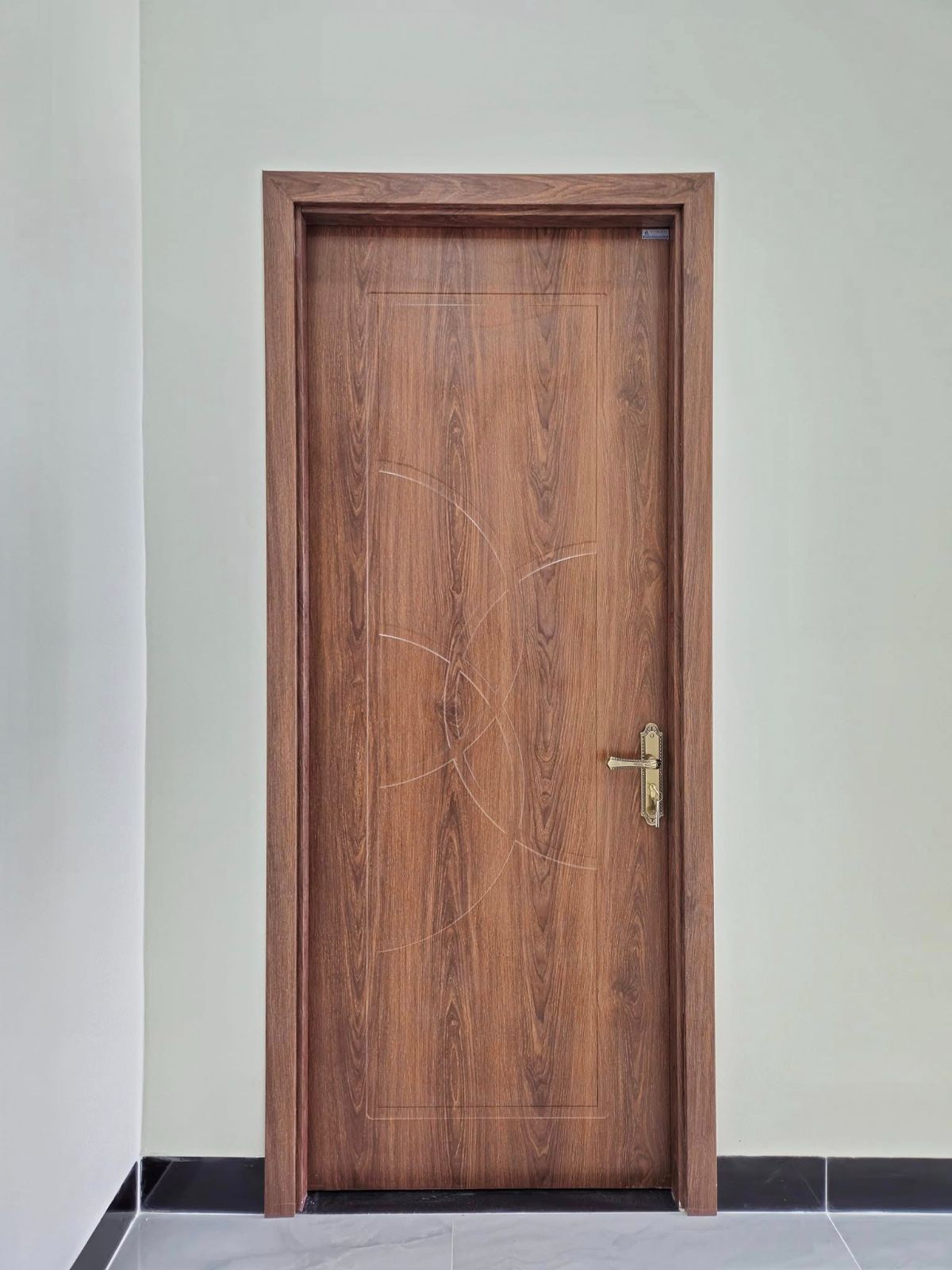 Cửa gỗ công nghiệp