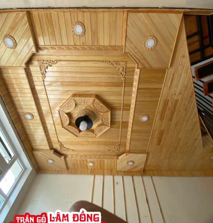 Hoàn thiện trần gỗ tự nhiên
