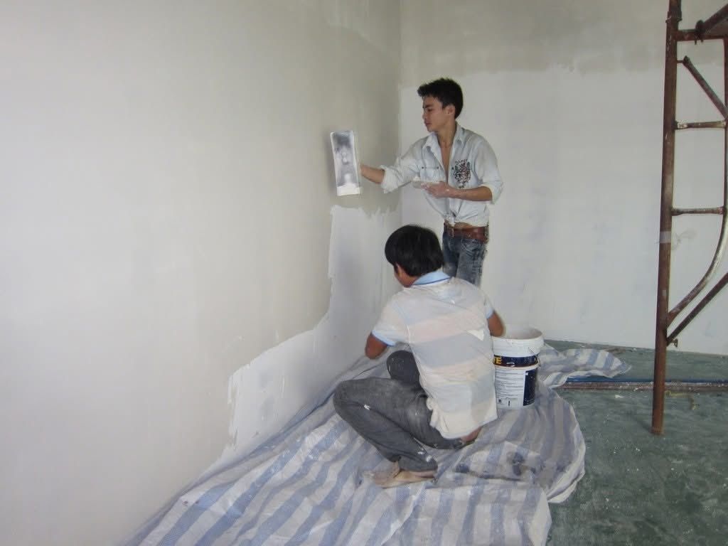 Thi công sơn nhà 