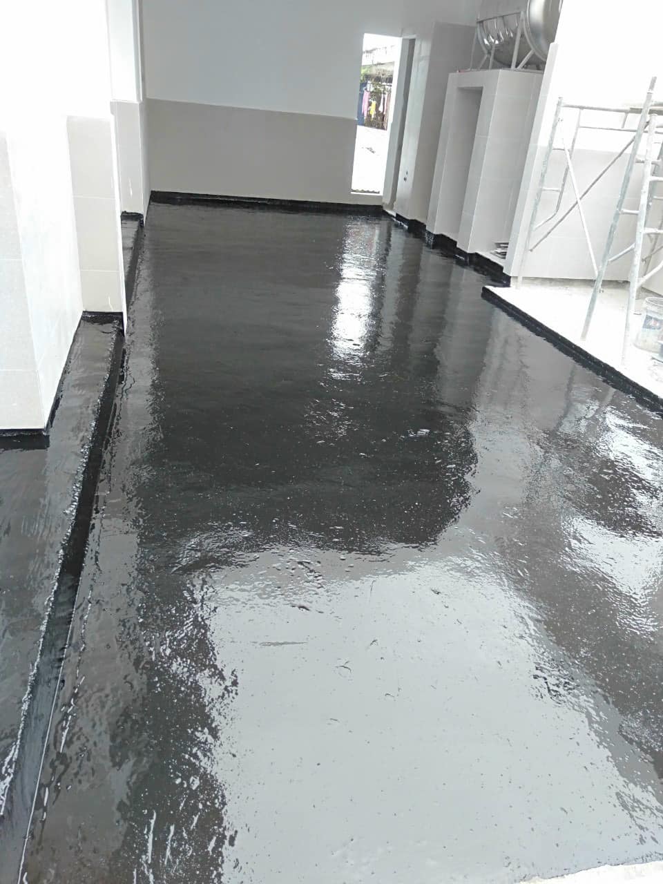 Thi công chống thấm sàn 