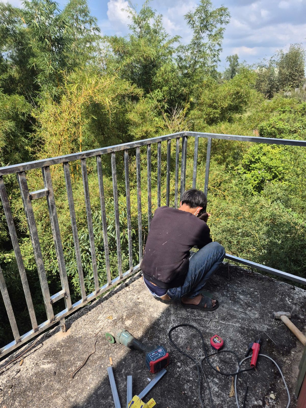 Thi công lan can sắt 