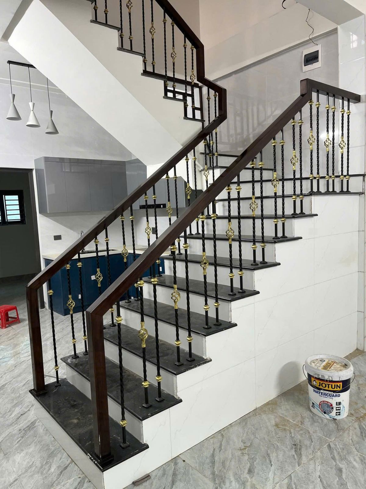 Cầu thang sắt mỹ thuật