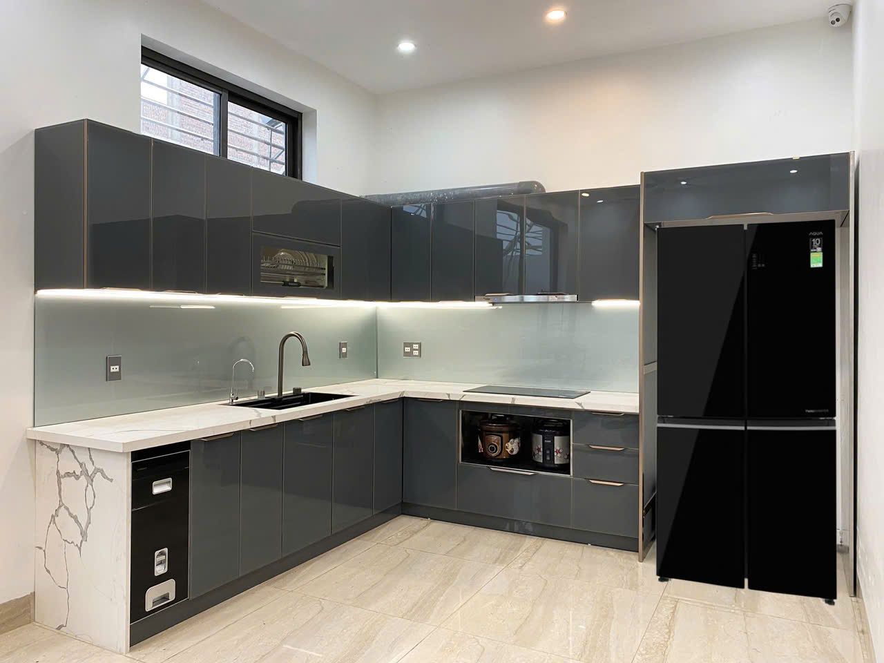 Tủ bếp chữ L hiện đại 