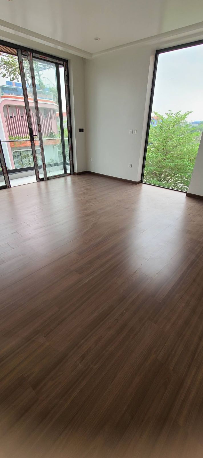 Sàn gỗ công nghiệp 