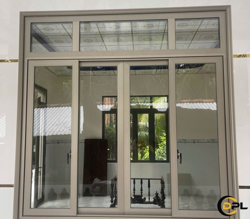 Cửa nhôm kính 4 cánh