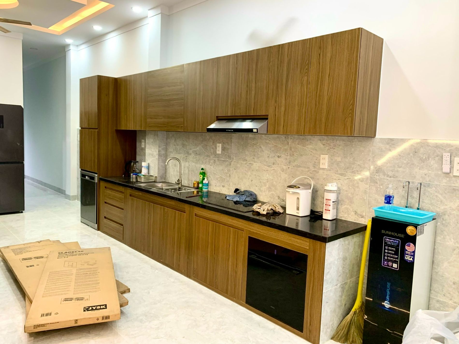 Tủ bếp hiện đại 