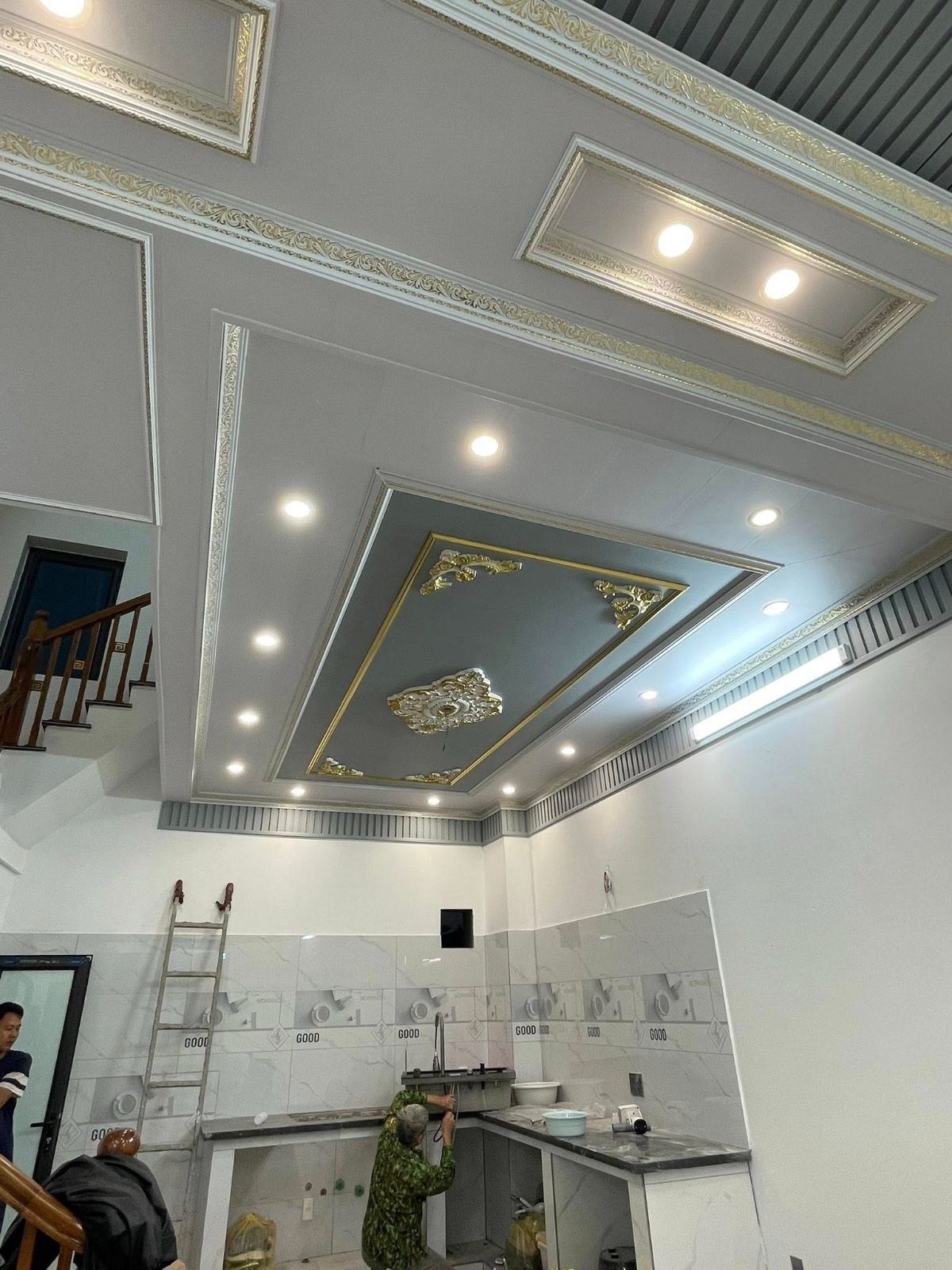 Trần thạch cao tân cổ điển