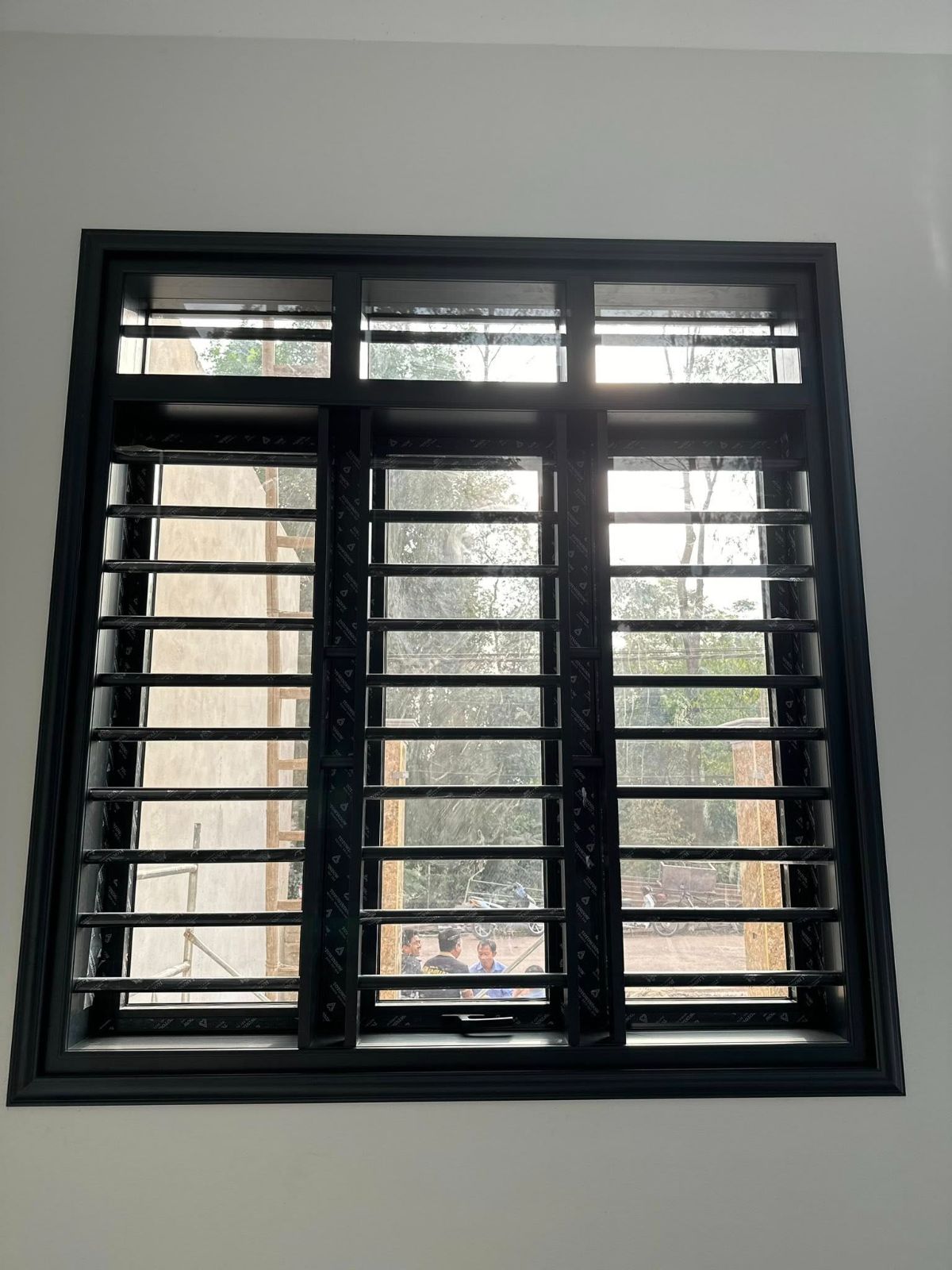 Cửa sổ nhôm kính 