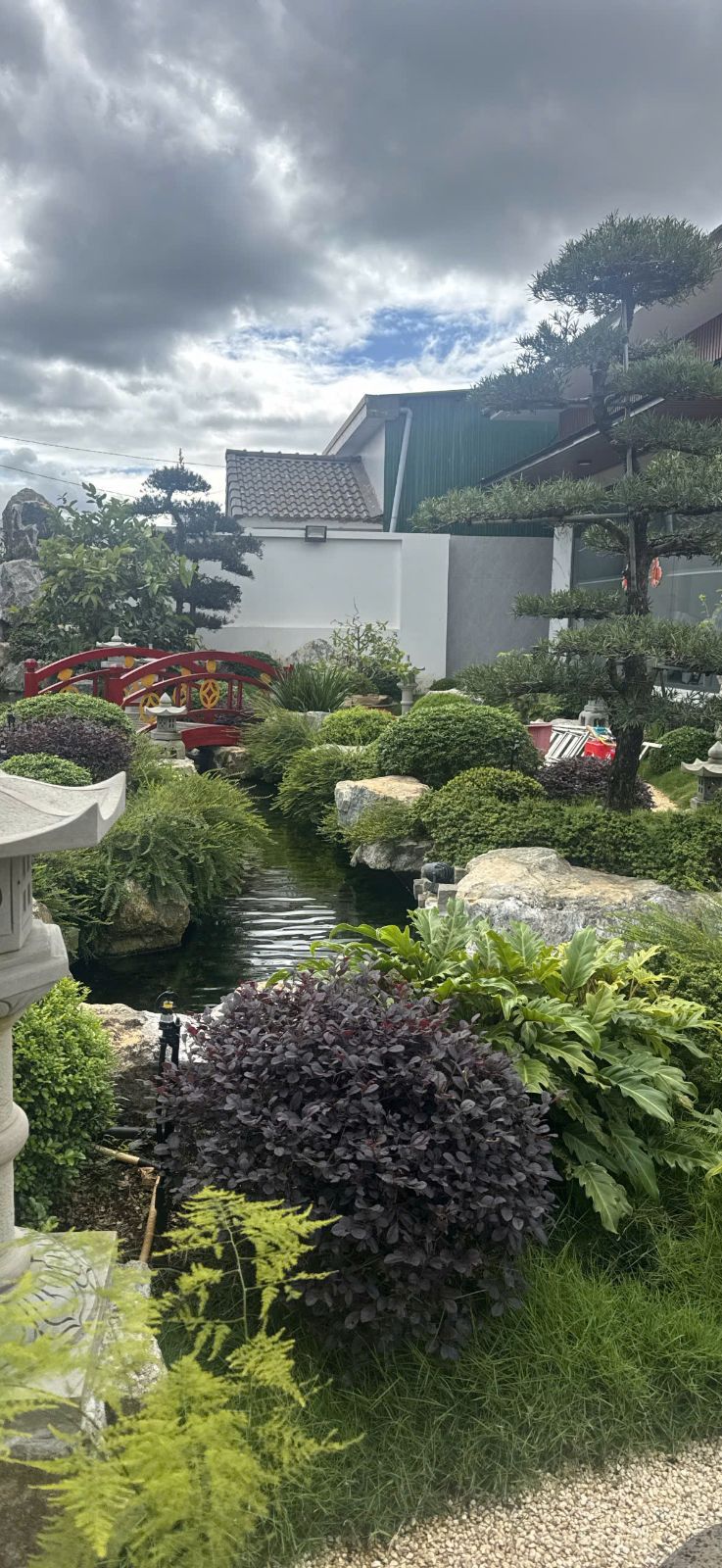 Thi công sân vườn 