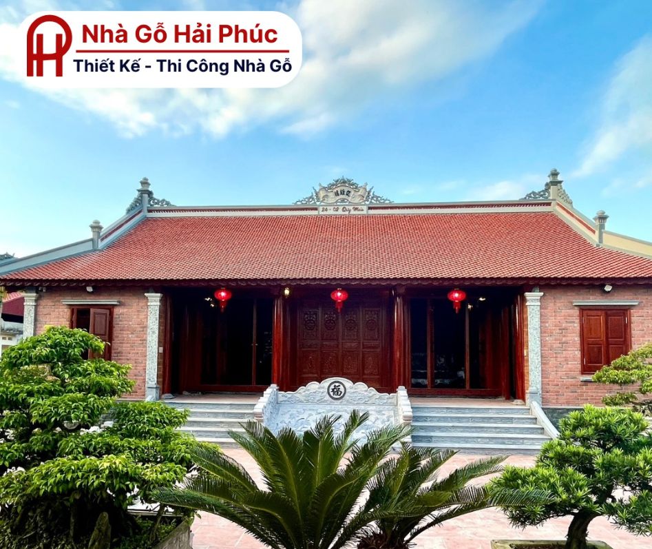 Ngôi nhà gỗ 5 gian truyền thống