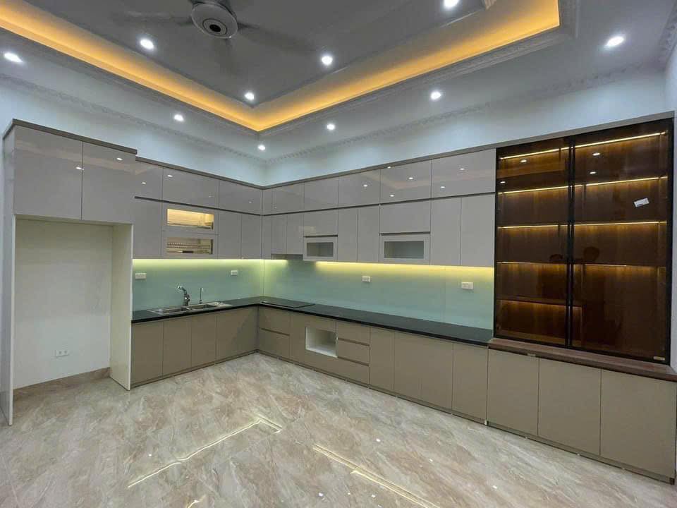 Thi công tủ bếp hiện đại