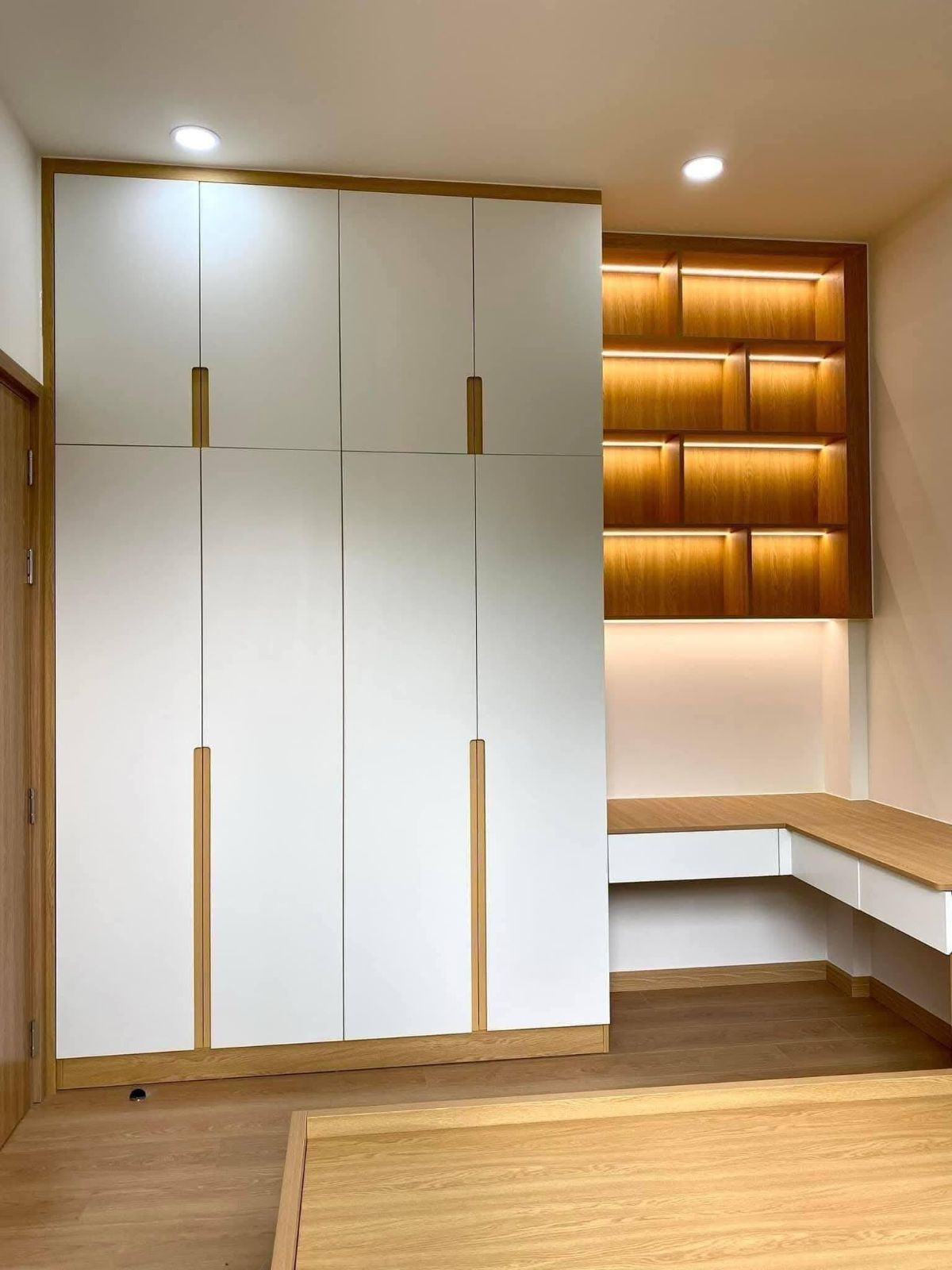 Thi công kệ tủ quần áo