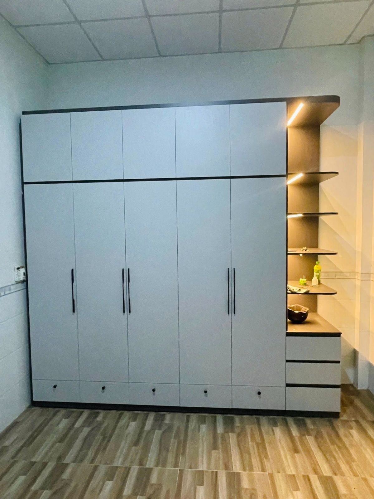 Tủ quần áo hiện đại