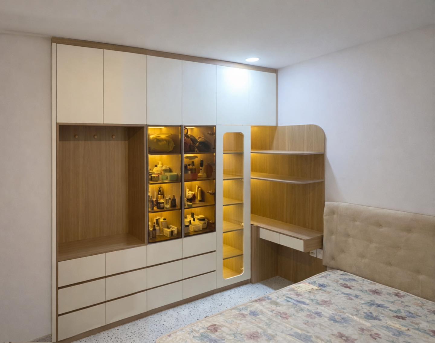 Tủ quần áo kịch trần 