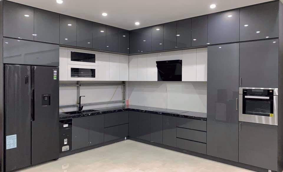 Thi công tủ bếp chữ L hiện đại