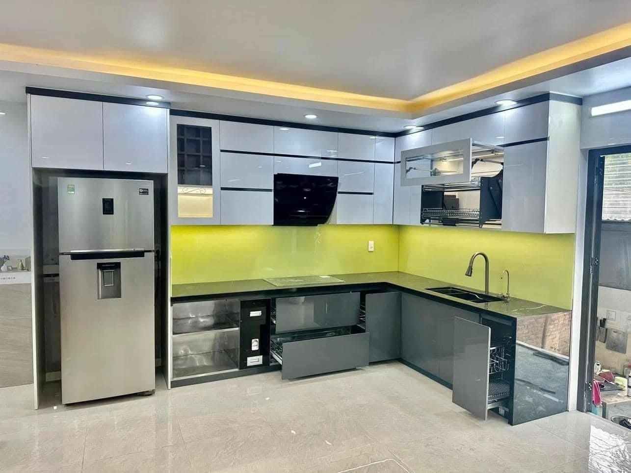 Tủ bếp chữ L hiện đại