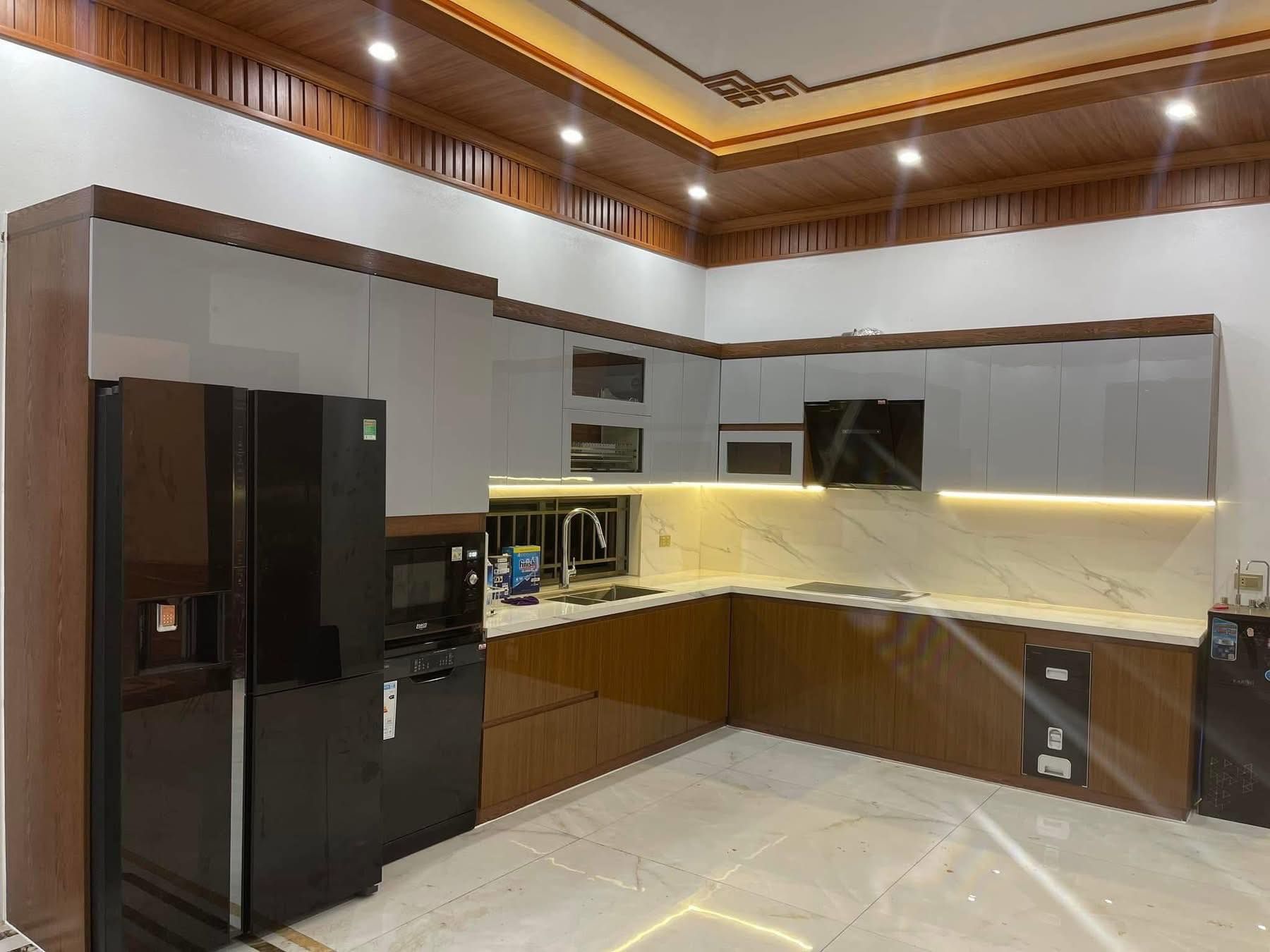 Tủ bếp chữ L 