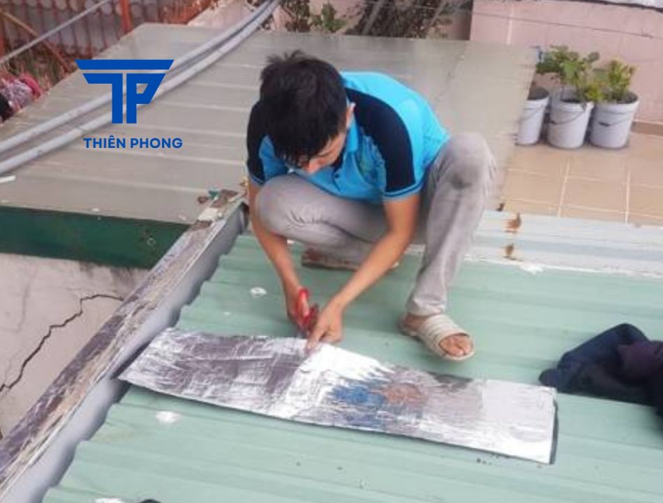 Xử lý mái tôn bị thấm dột