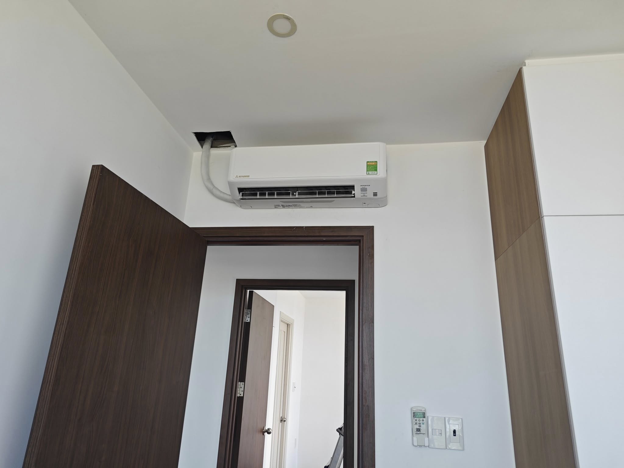 Thi công lắp đặt máy lạnh