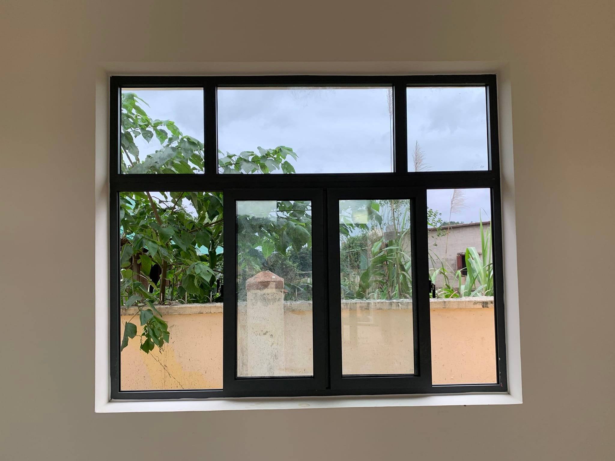 Cửa sổ nhôm kính 