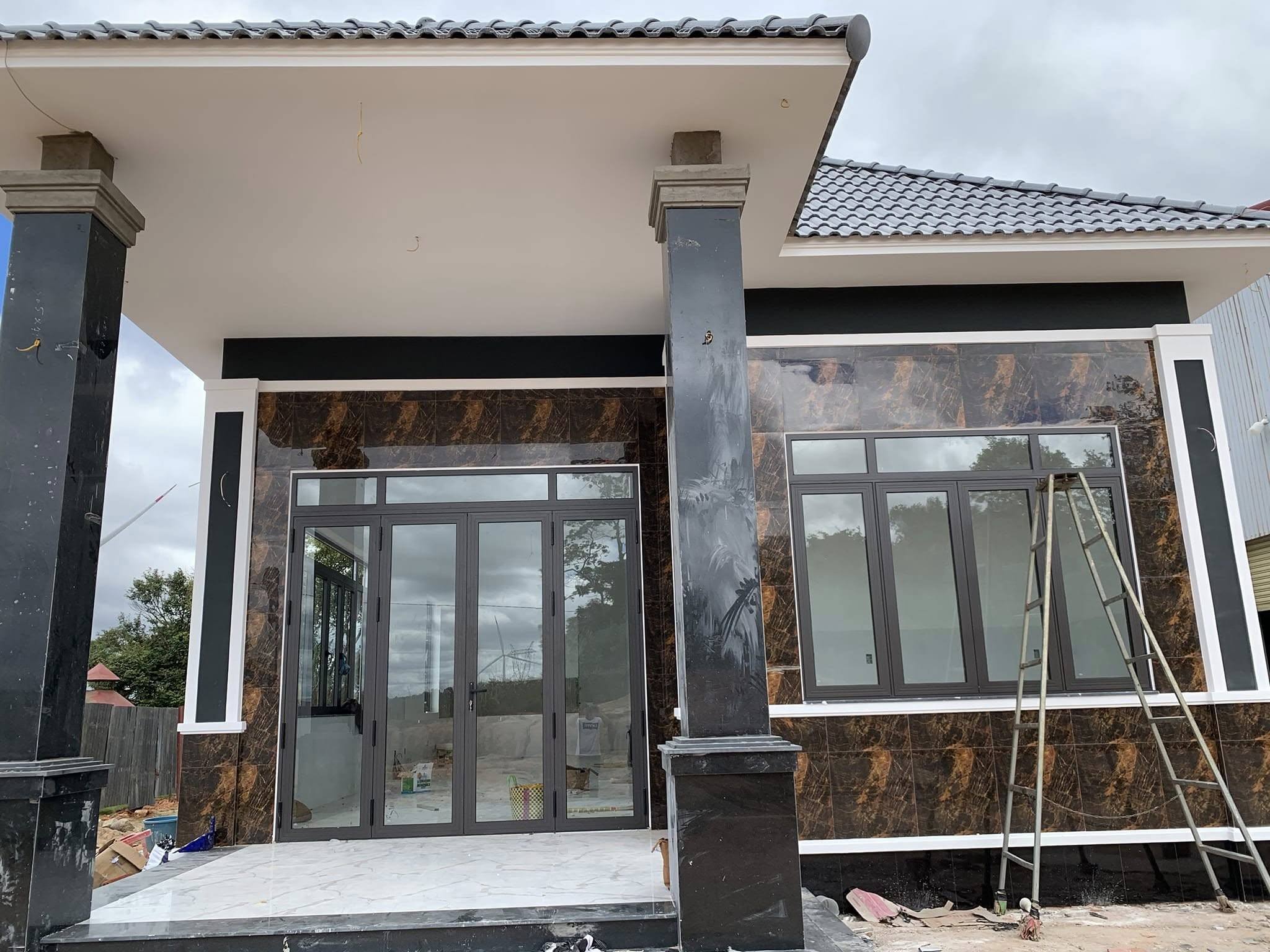 Thi công cửa nhôm kính