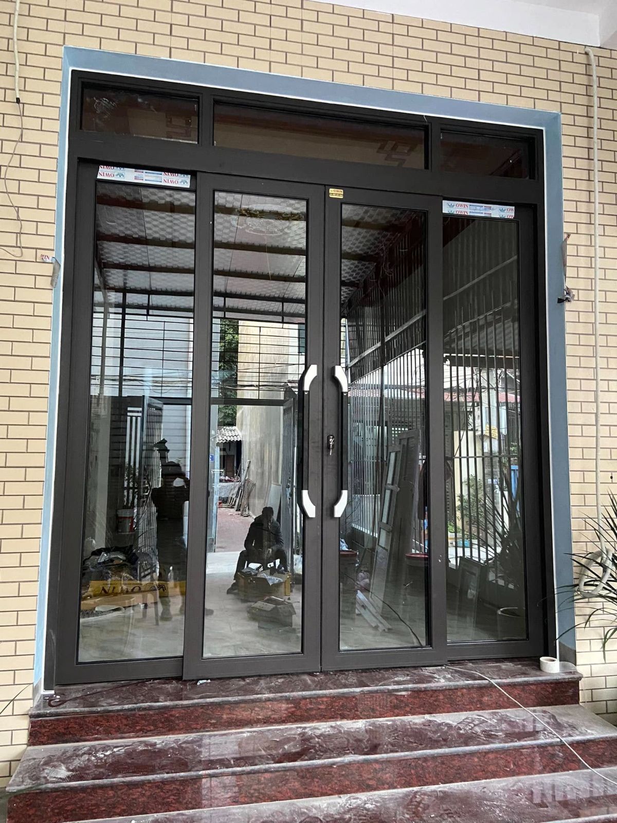 Cửa nhôm 4 cánh 