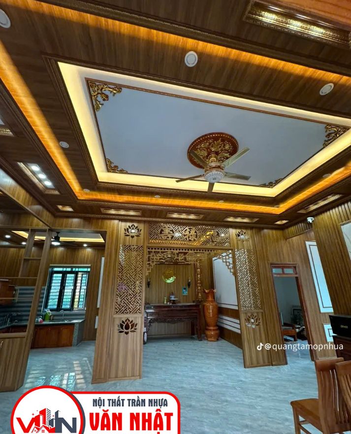 Trần nhựa vân gỗ 