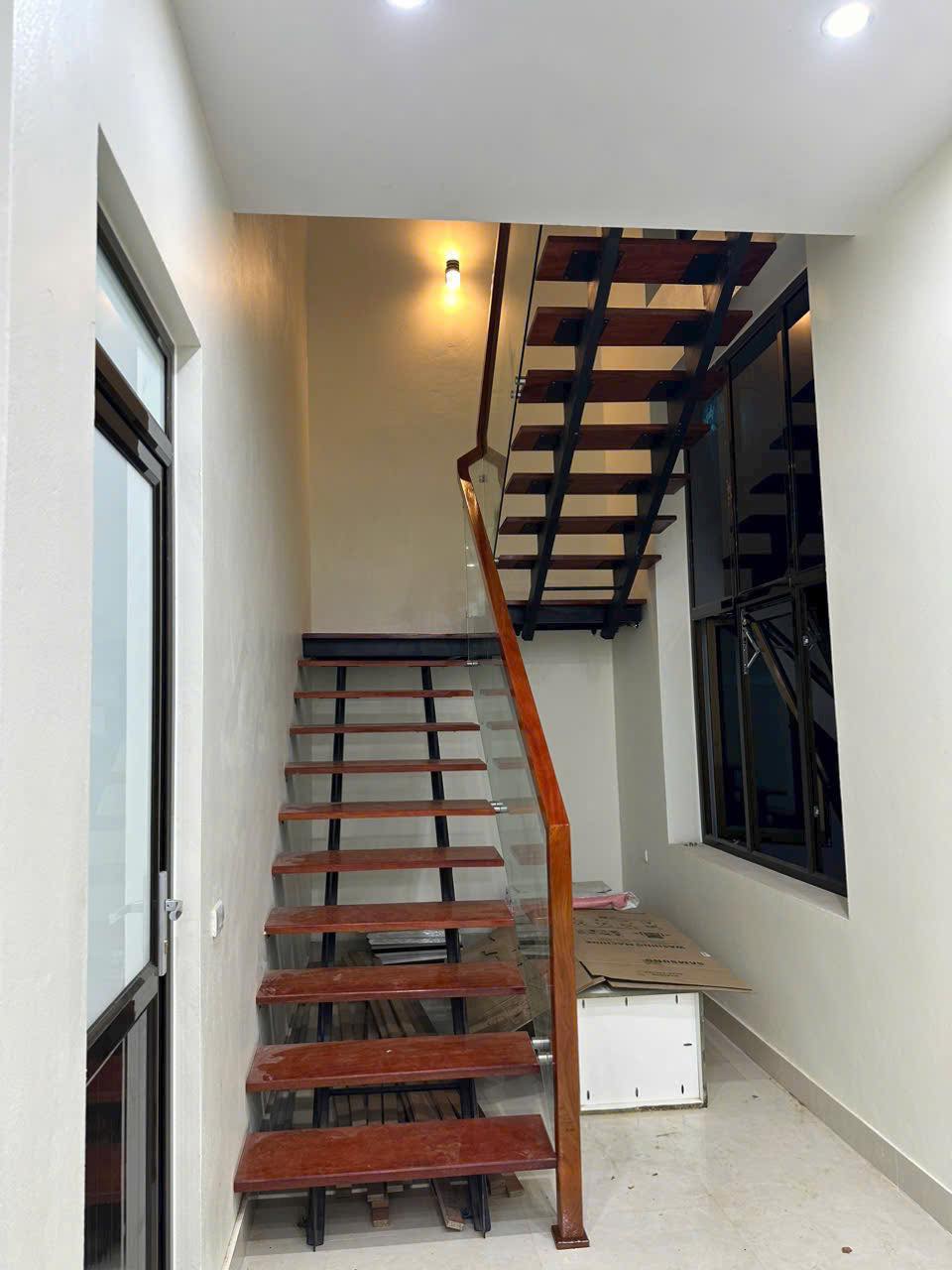 Cầu thang xương cá 