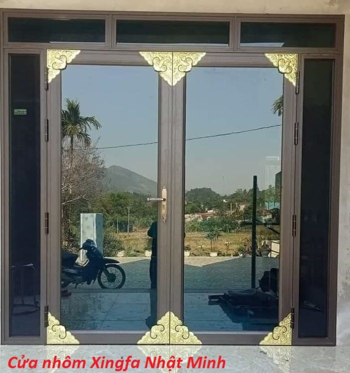 Cửa đi nhôm xingfa