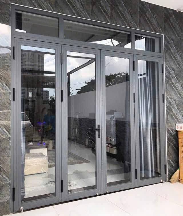 Cửa đi nhôm kính 4 cánh