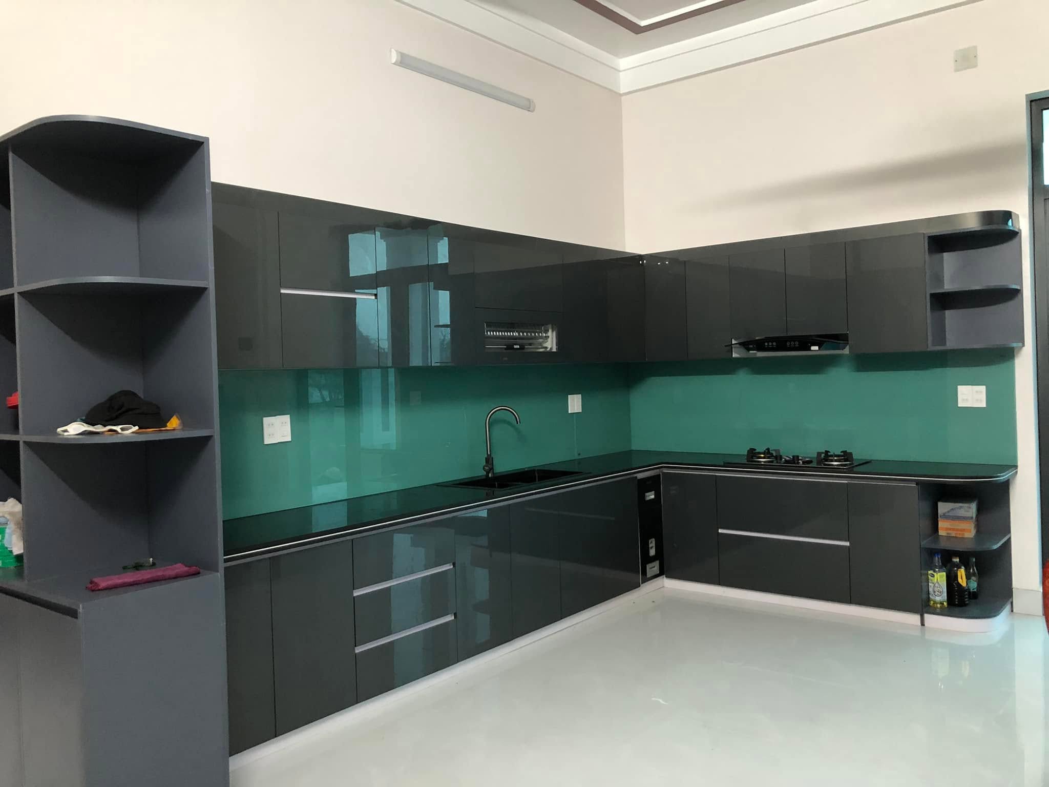 Tủ bếp chữ L 