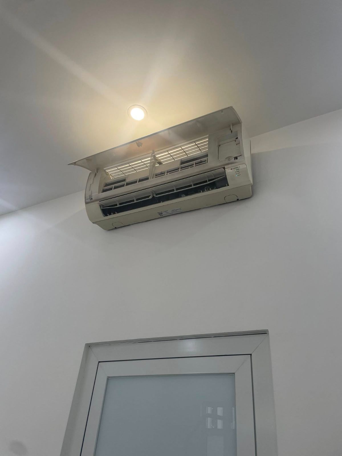 Dịch vụ lắp đặt máy lạnh