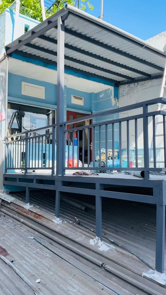 Cải tạo thi công sàn tiền chế khung kèo sắt lợp sàn tấm cemboar