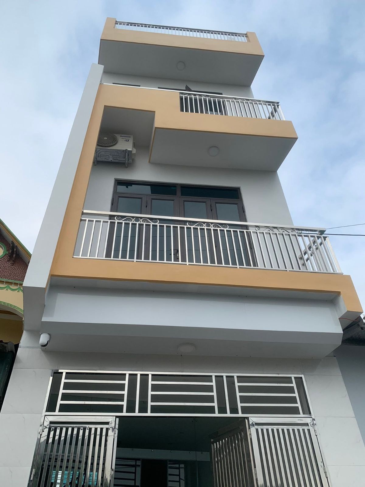 Thi công cồng và lan can inox 