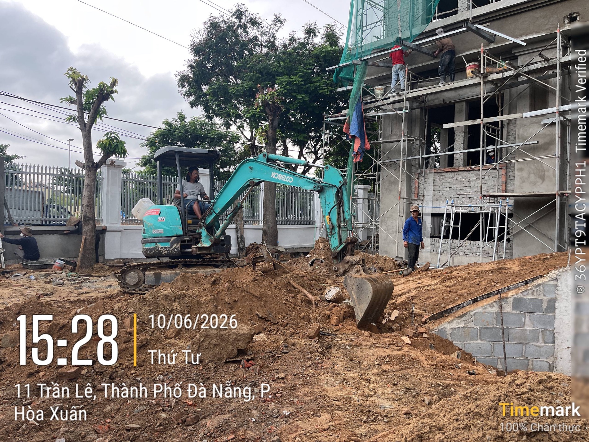 Múc thi công hạ tầng 