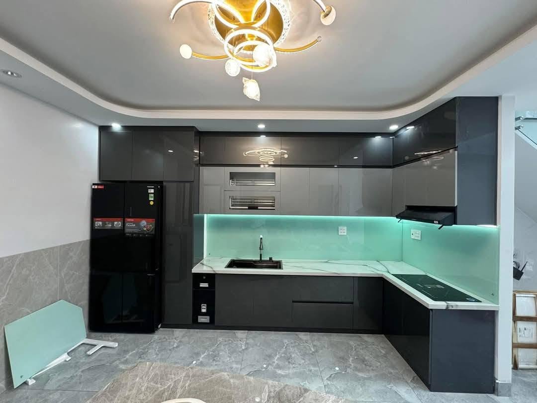 Tủ bếp chữ L hiện đại 