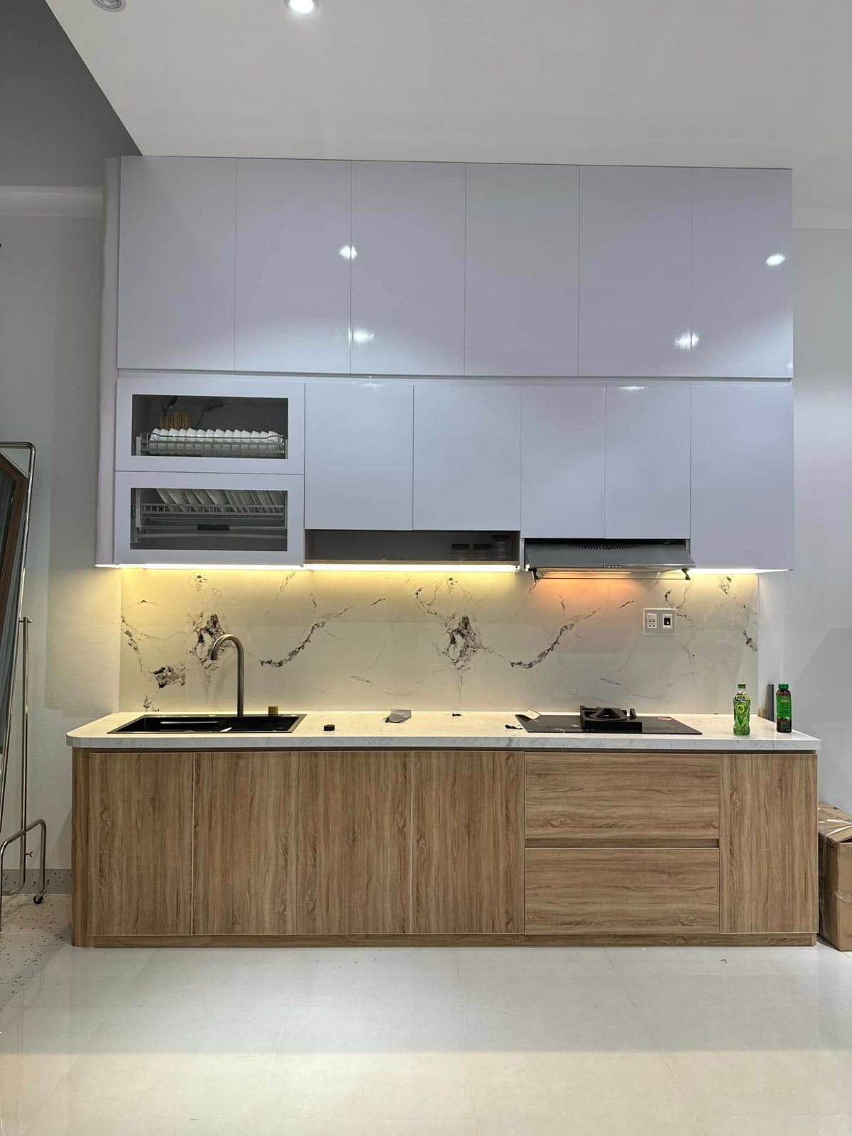 Tủ bếp hiện đại 