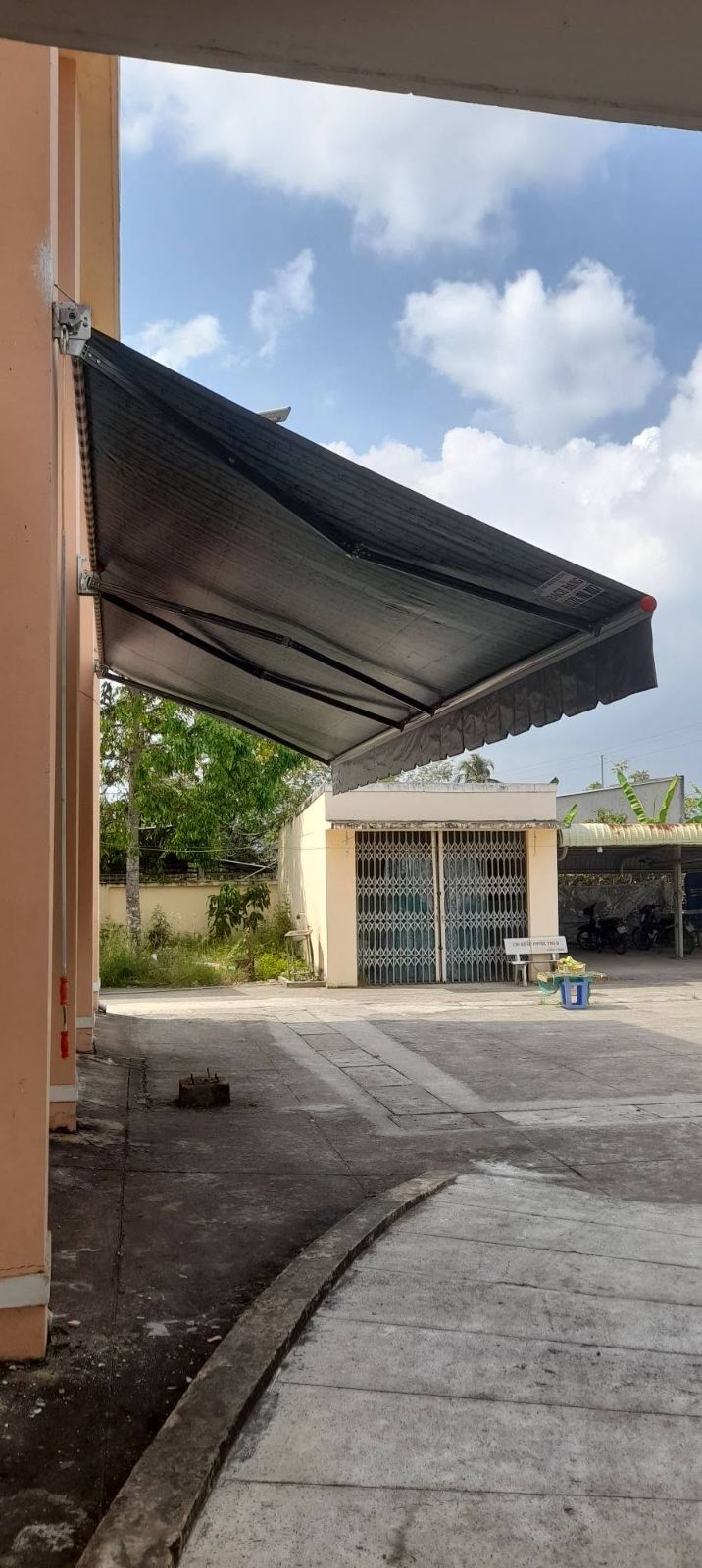 Mái hiên bạt xếp