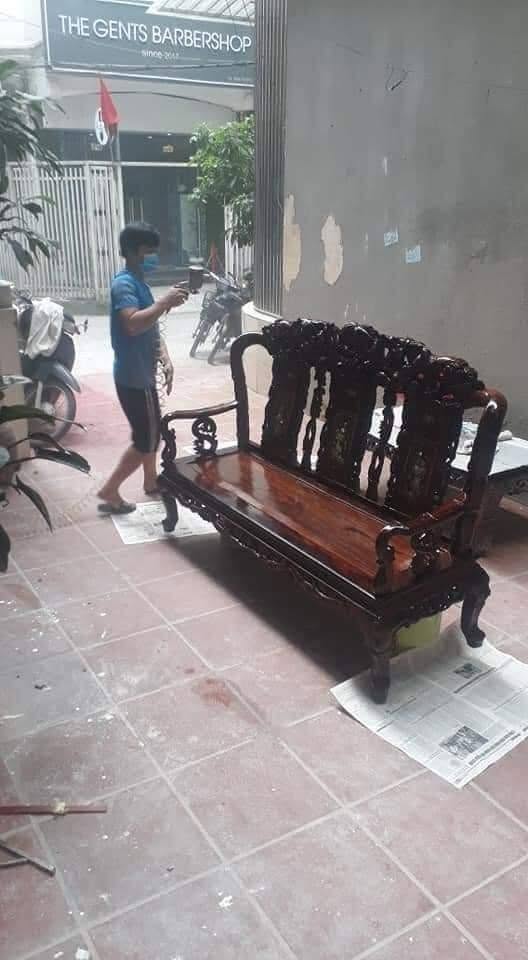 Thi công sơn phục hồi làm mới ghế 