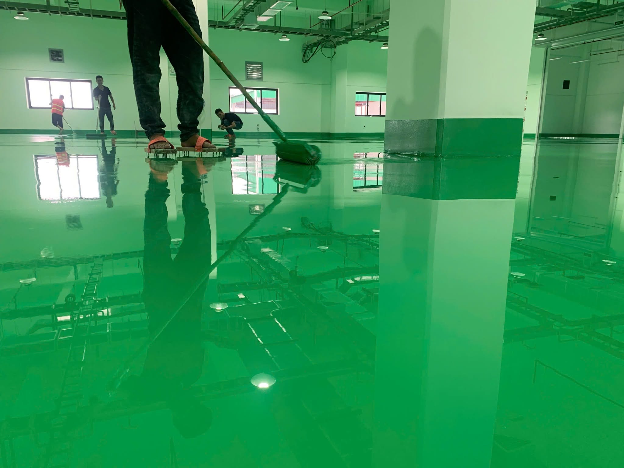 Dịch vụ thi công sơn sàn epoxy 