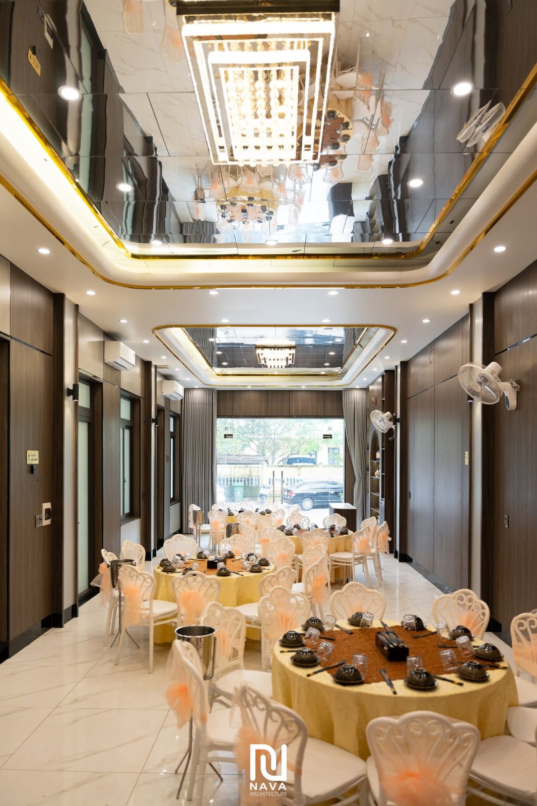 Thiêt kế thi công nội thất nhà hàng