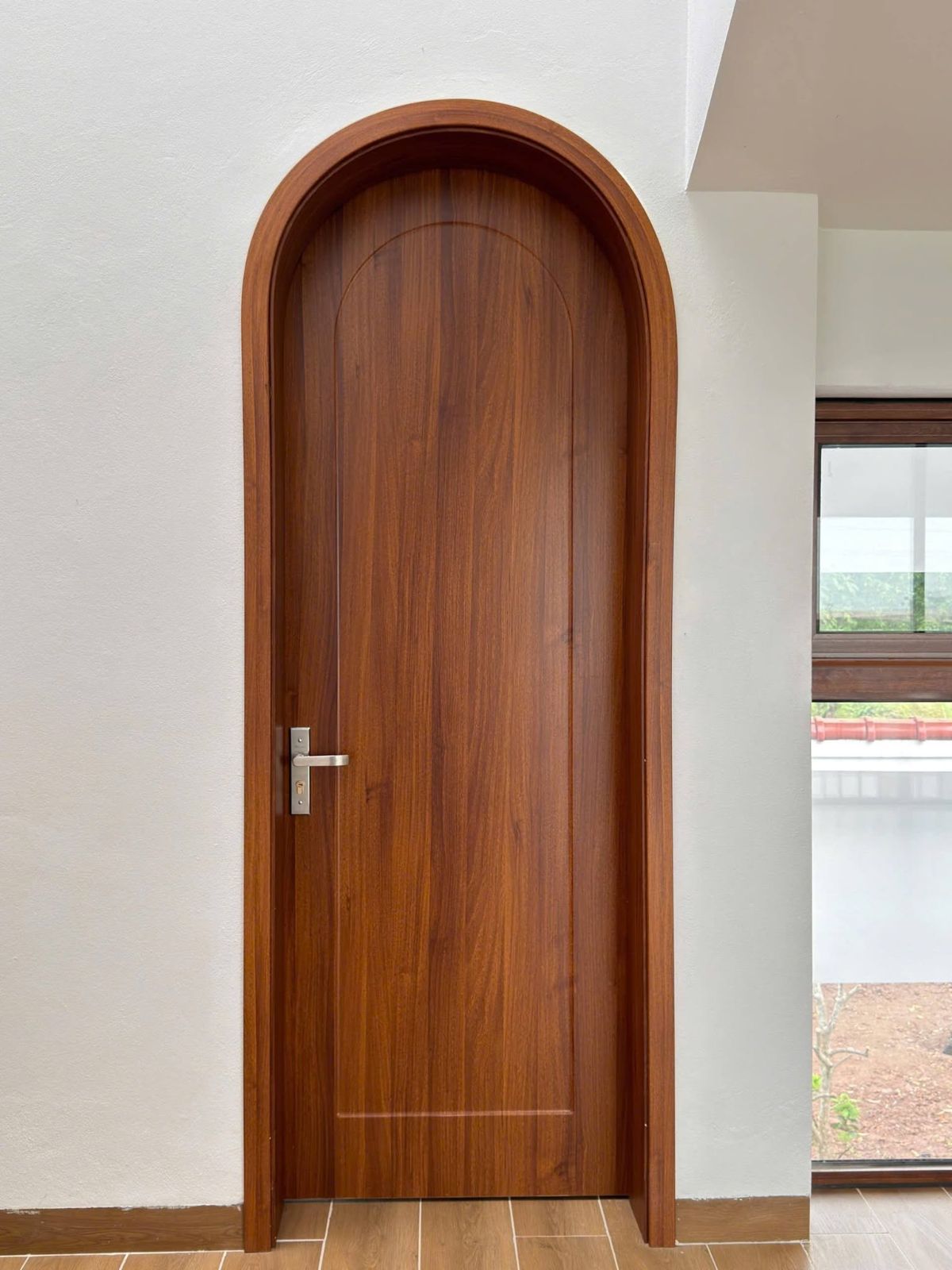 Cửa gỗ nhựa Composite thiết kế vòm cong