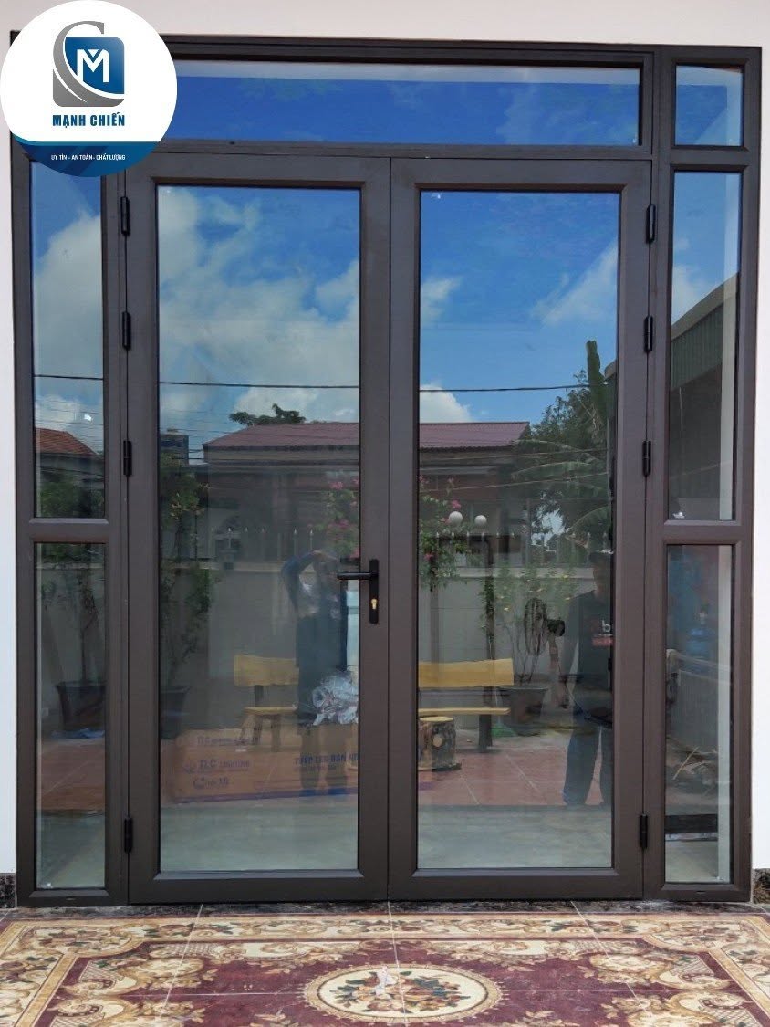 Cửa nhôm kính 4 cánh