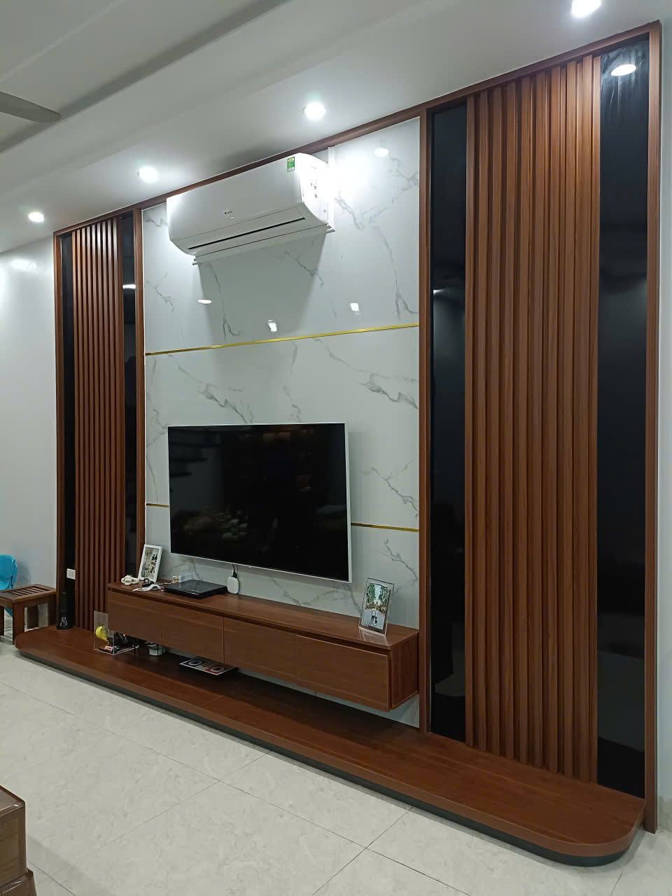 Kệ tivi phòng khách