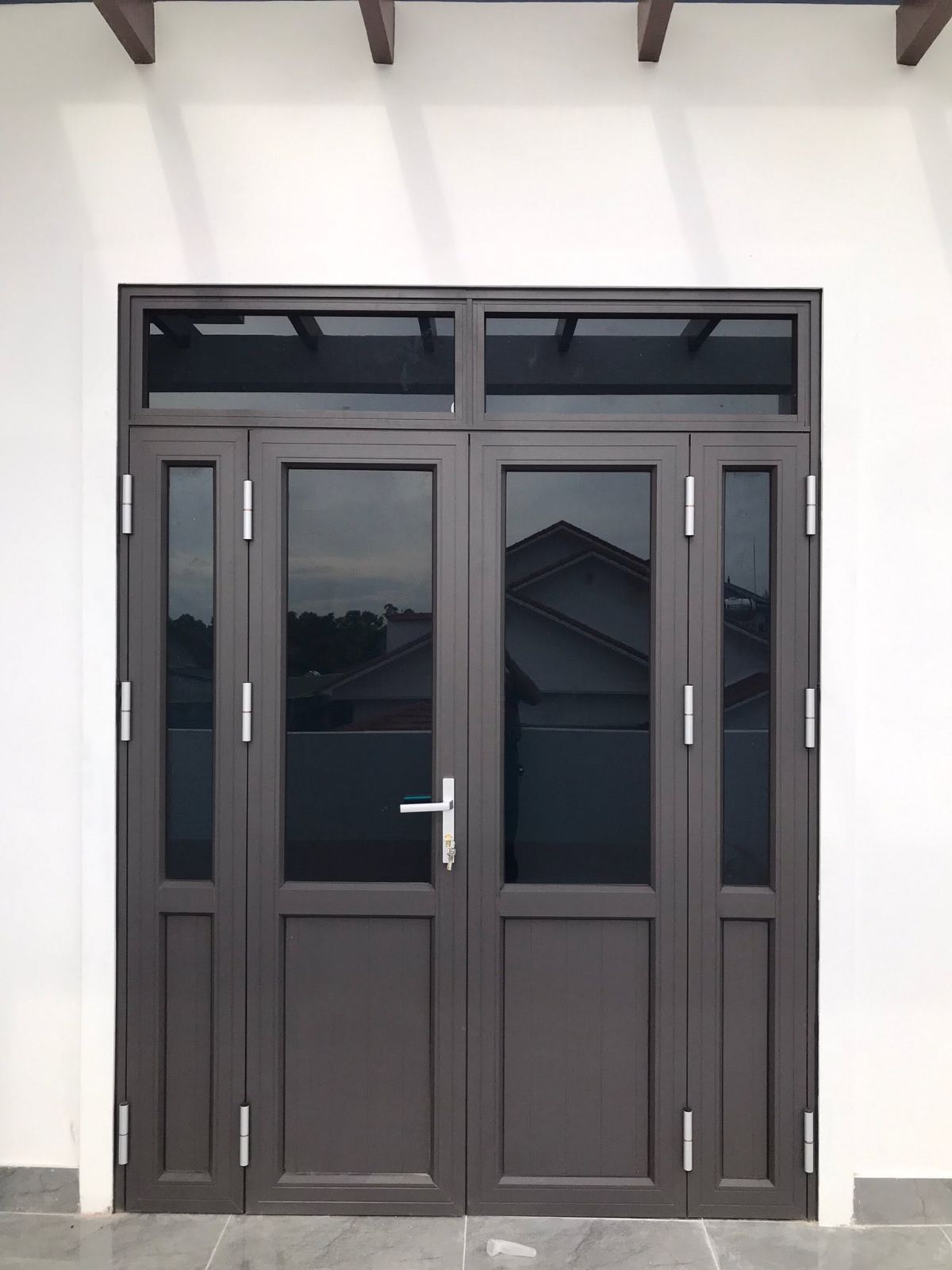 Cửa nhôm kính 4 cánh