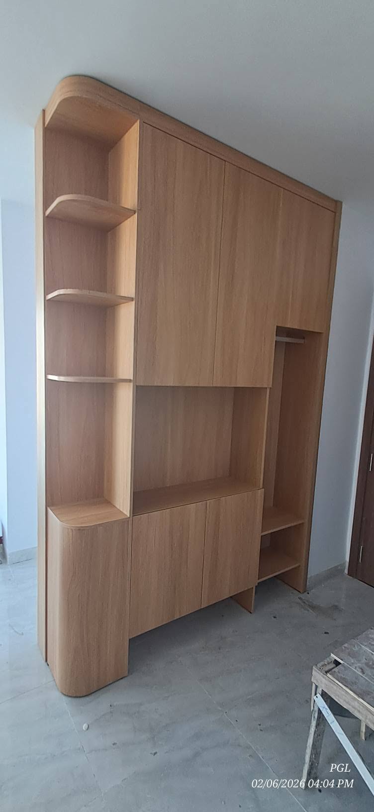 Thi công tủ đa năng 