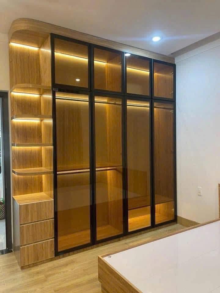 Nội Thất Tủ Áo Kính Đèn LED