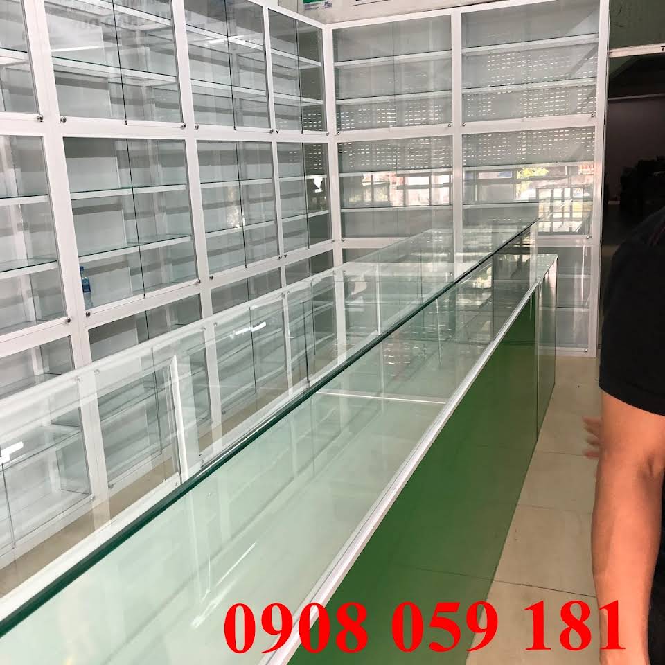 Lắp đặt tủ kính